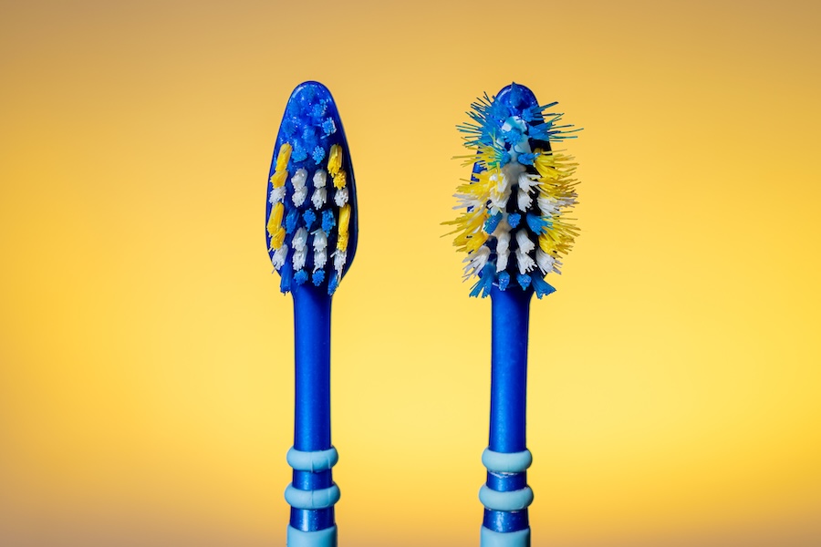worn toothbrush, how often should you replace your toothbrush